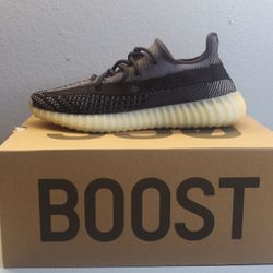 Yezzy 350 V2 Carbon Size 8