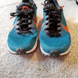 Nike Air Zoom structure tennis shoe