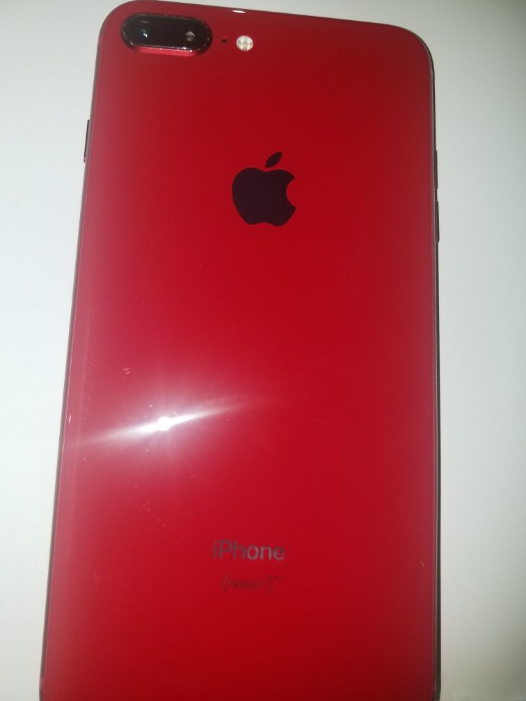 iPhone 8 PLUS - RED