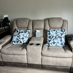 Loveseat Power Reclining  Sofa 