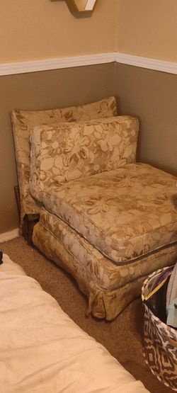 Vintage Chair/Reclines To Bed