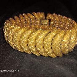 Monet Costume Jewelry Gold Bracelet