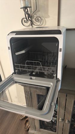 Portable dishwasher
