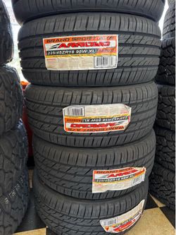 📲✅225/45/18 vendo set de llantas nuevas Arroyo