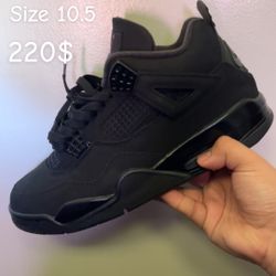 Jordan 4 Black Cats Size 10.5