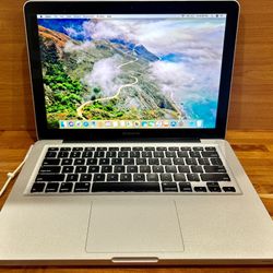  MacBook Pro 13” Early 2011 2.3Ghz intel Core i5 4GB RAM 320 GB HDD Fully Functional!!