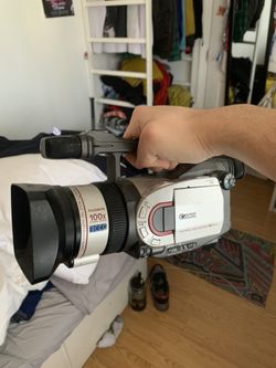 Canon 3ccd Digital Camcorder