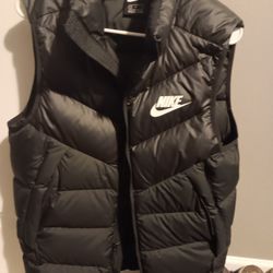 Nike Puffer Vest