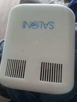 Nail dryer