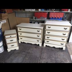 Vintage 1950’s Twin Size 4 Piece Bedroom Set 