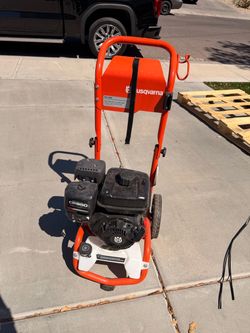 Husqvarna PW 3200 Gas Pressure Washer