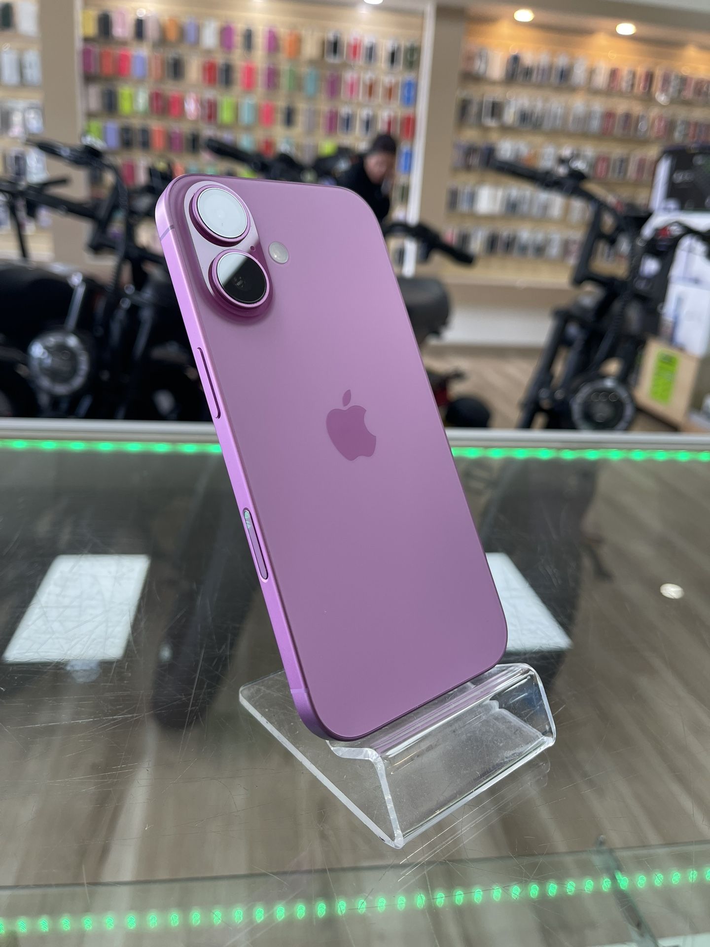 Apple iPhone 16! Pink! 128GB!  Can Connect To Any Carrier! Own It Today With Easy Financing Options! No Credit Needed! $10 To $100 Down 