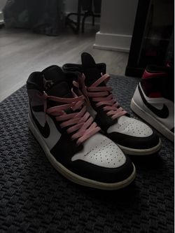 Air Jordan mid