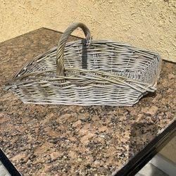 Rectangle Basket, $15 ( great for flower basket decoration)