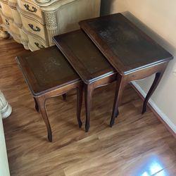 set of 3 nesting tables
