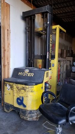 Hyster stand forklift run good