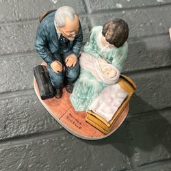 Norman Rockwell, cradle of love figurine