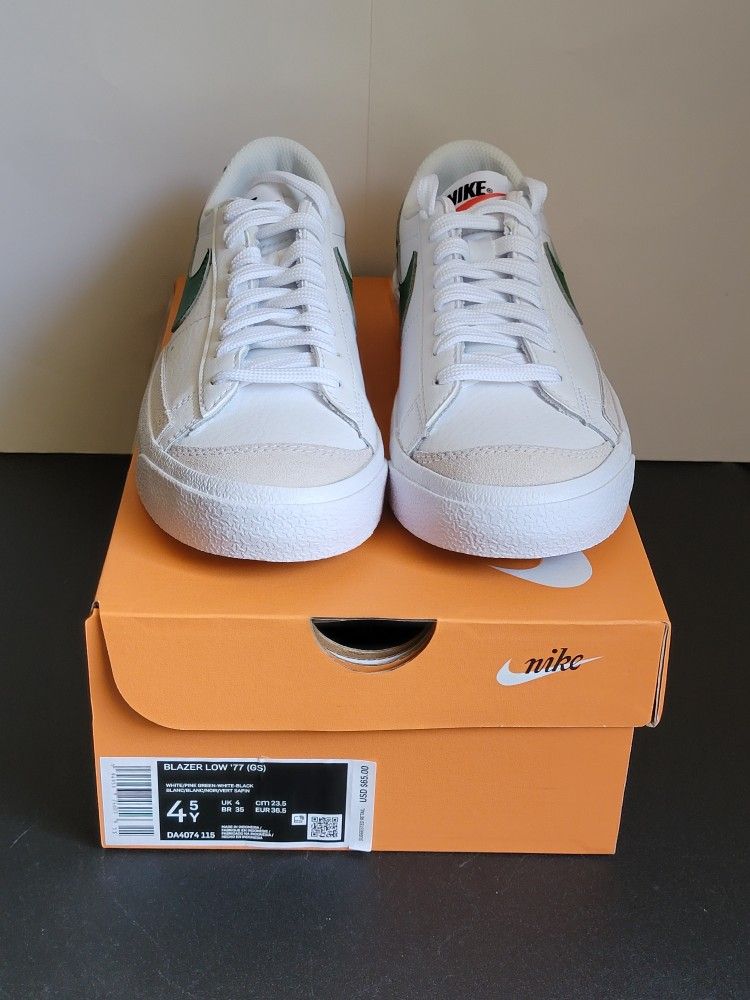 Nike Blazer Low '77 (GS)  [4.5Y]