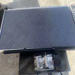 Radiador Y A/C Compresor. Mazda Tribute Y Ford Scape 2002 