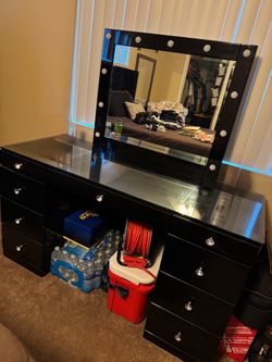Black Vanity