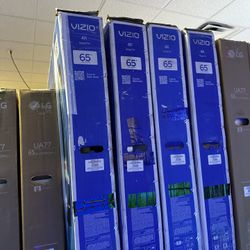 BLACK FRIDAY 65” Vizio 4K Smart TV (Class 4K LED)