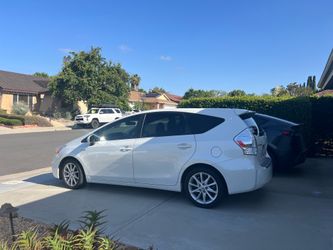 2014 Toyota Prius V