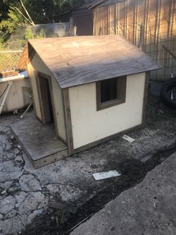 Dog house for sale
