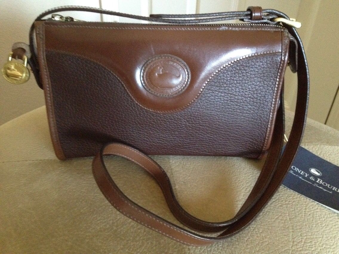 BRAND NEW AUTHENTIC DESIGNER DOONEY BOURKE LEATHER PURSE
