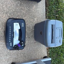 2 Paper Cutters One Is Insignia The Other Aurora