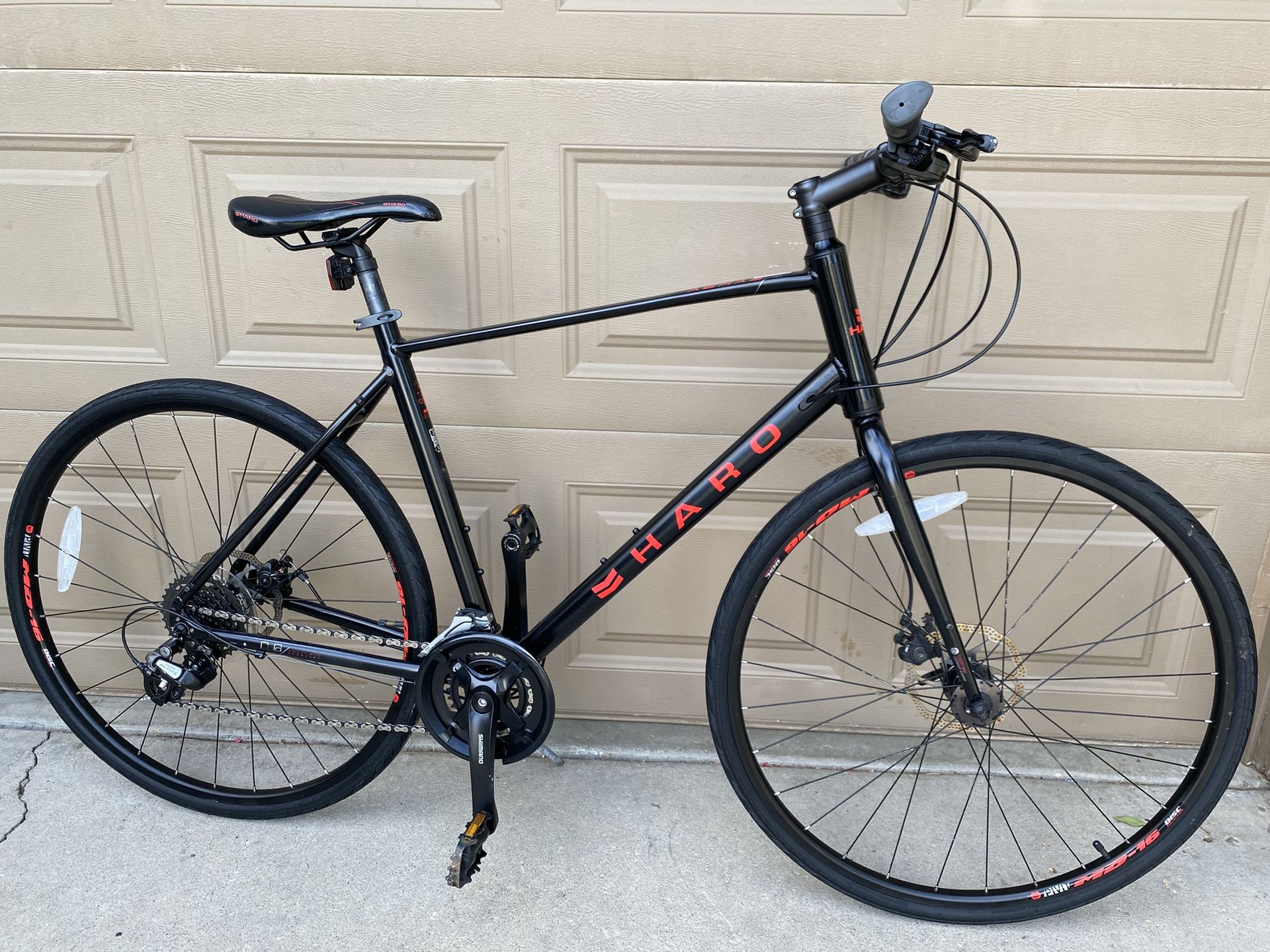 Haro Aeras 700 Hybrid Bike