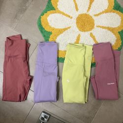 womens leggings size small $10