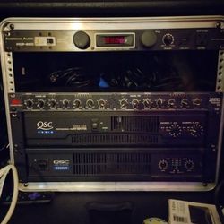 QSC Audio
Model#  CX602V  Bottom Amp