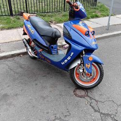 150cc Moped 