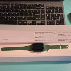 Apple Watch Series 7 GPS + Cellular Aluminum 4mm Case