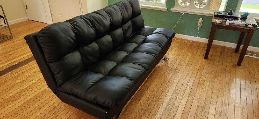 Leather Eruo Lounger