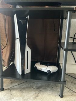 FOR SALE PS5 PERFECT CONDITION HARDLY USED