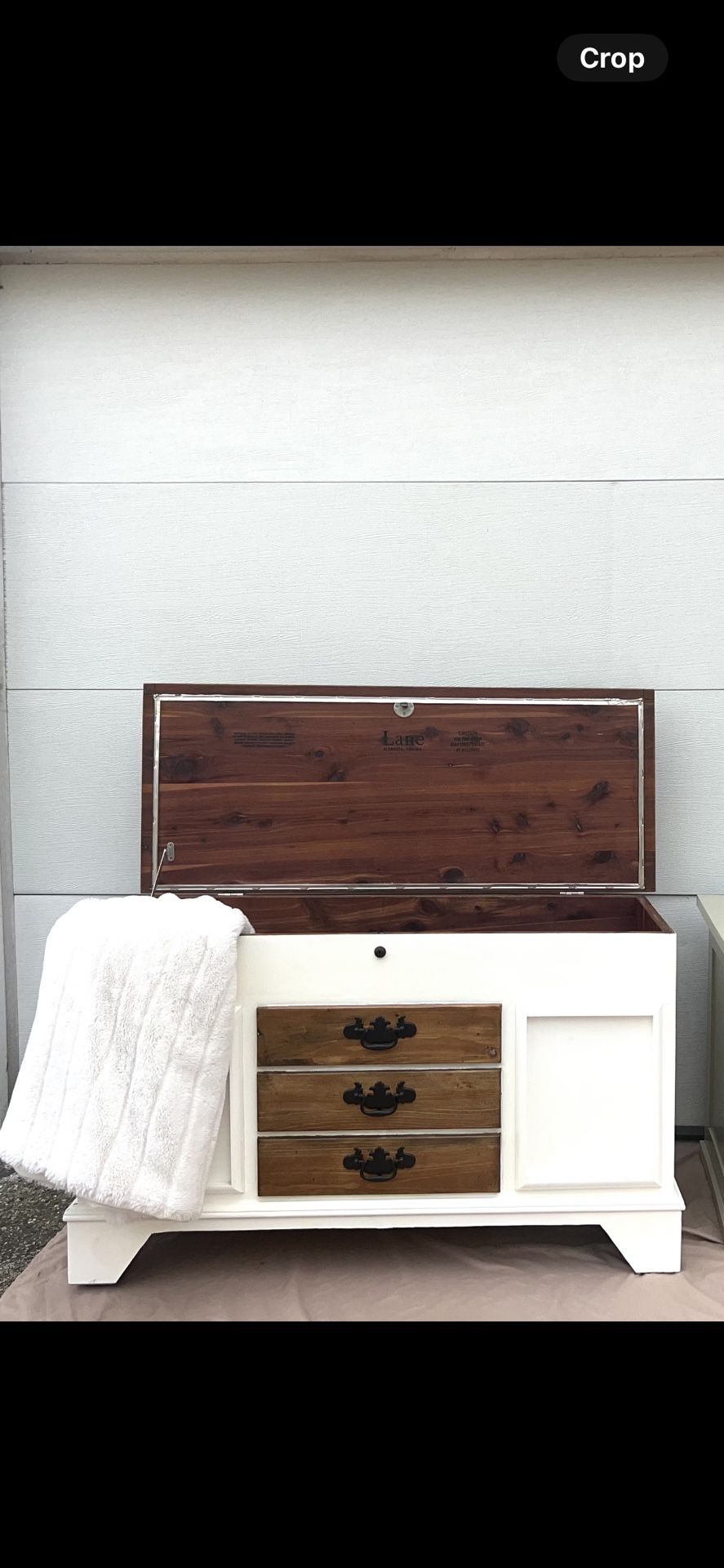 Refinished Lane Cedar Chest – Timeless Craftsmanship, Modern Charm