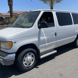 2002 Ford E-250