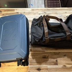 New suit case an Duffy bag