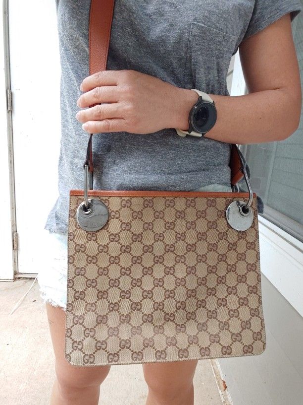 Authentic Gucci GG Monogram Supreme Eclipse Messenger Crossbody Bag