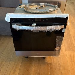 Whirlpool 27 In. single Electric Oven with Conventional Self Cleaning - It Is Brand New and Never Has Been Installed