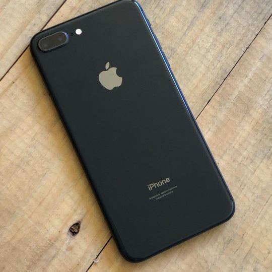 iPhone 8 Plus Unlocked / Desbloqueado 😀 - Different Colors Available
