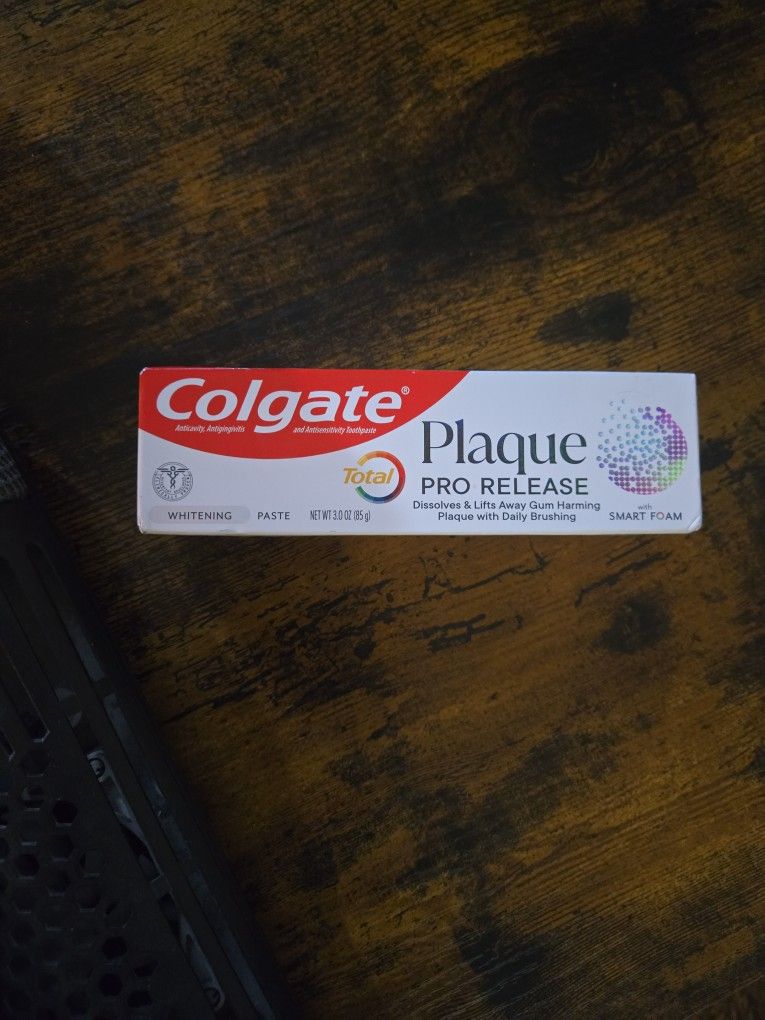 Colgate Plaque Pro Release  Whitening Toothpaste 