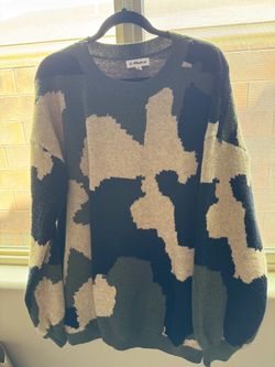 Cammo women’s sweater