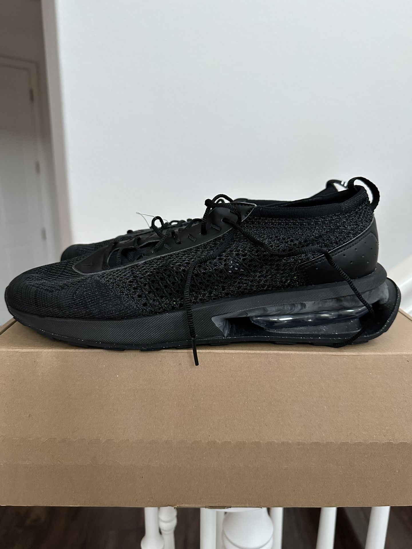 NIKE AIR Max Flyknit Racer Men’s