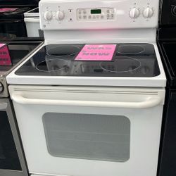 Used GE Glass Top Range. 1 Year Warranty 