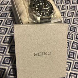 SEIKO SRPE93 Automatic Dive Watch