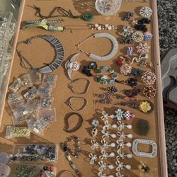 FILLED Jewelry / Charm Box Organizer