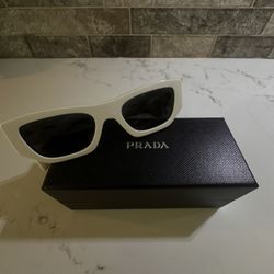 PRADA prA01s  white glasses 