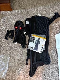 Costume